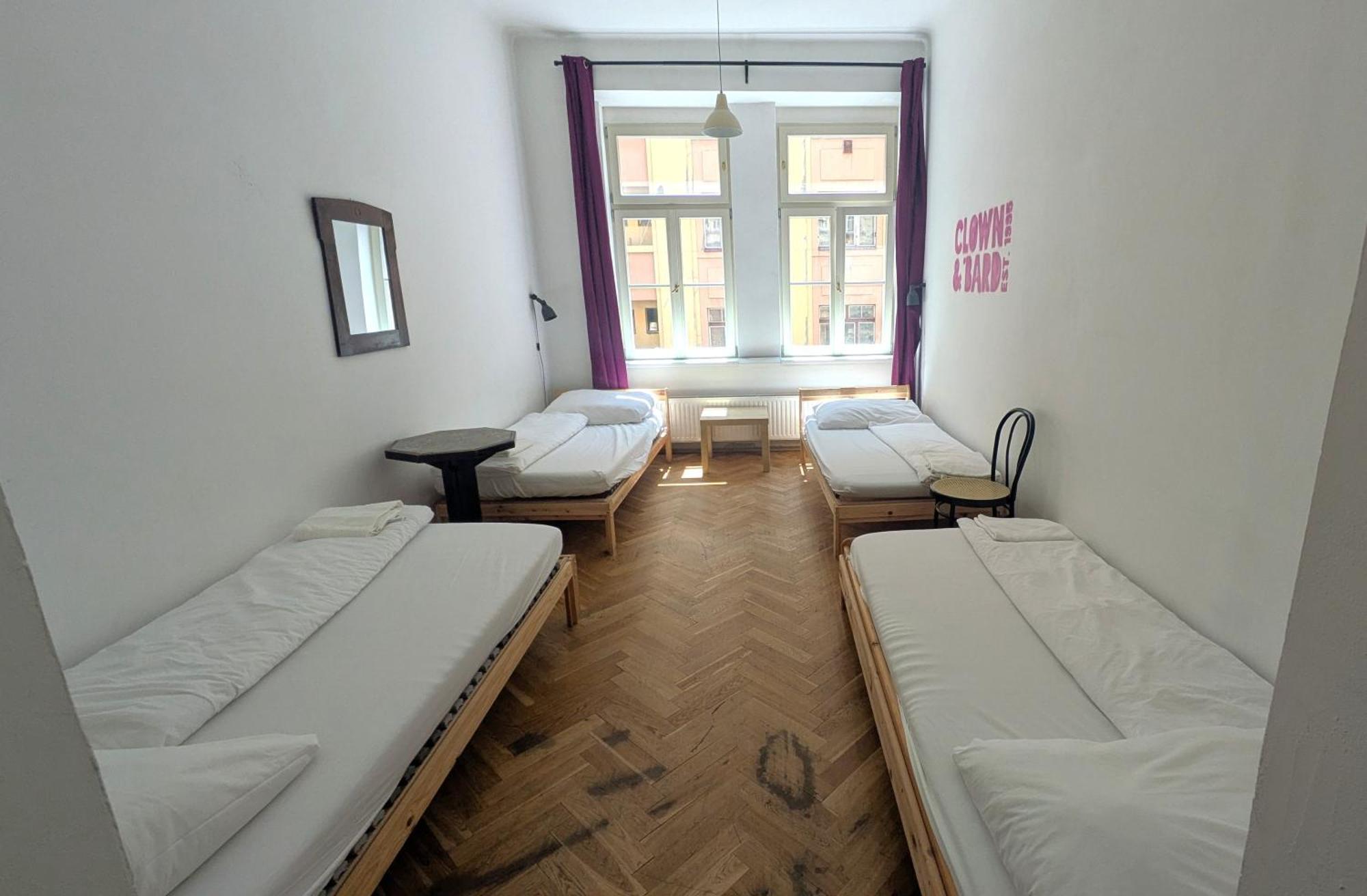 Quadruple Room with Private Bathroom